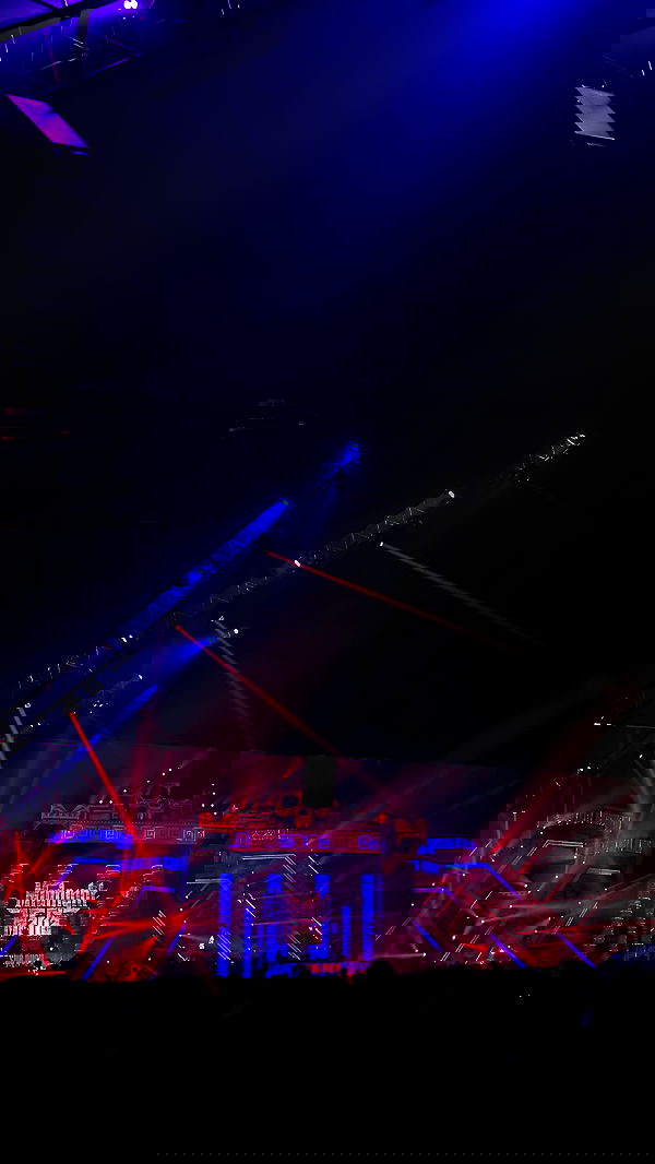 giangg._ giangg._ archive image