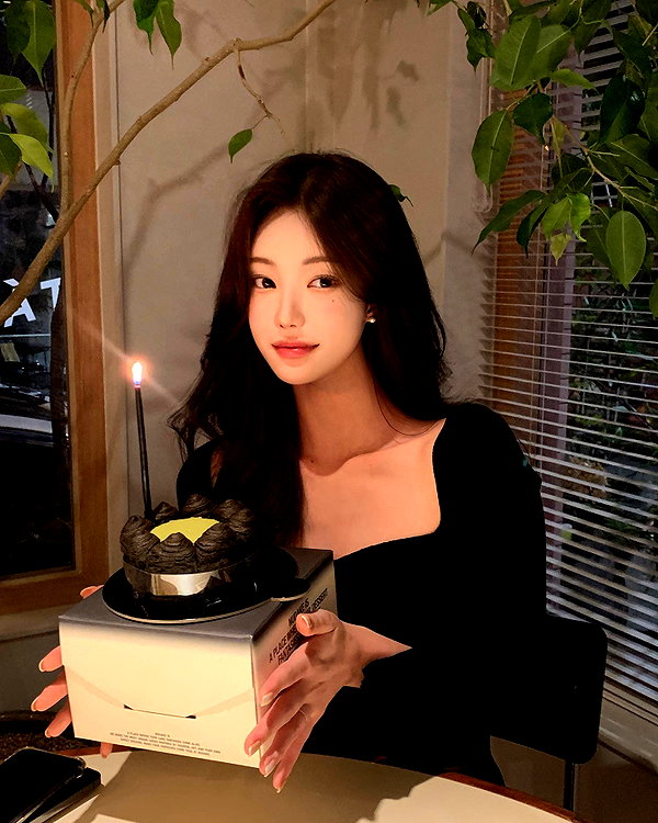 daxbin instagram image archive image