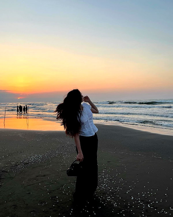 sana.8g instagram image archive image