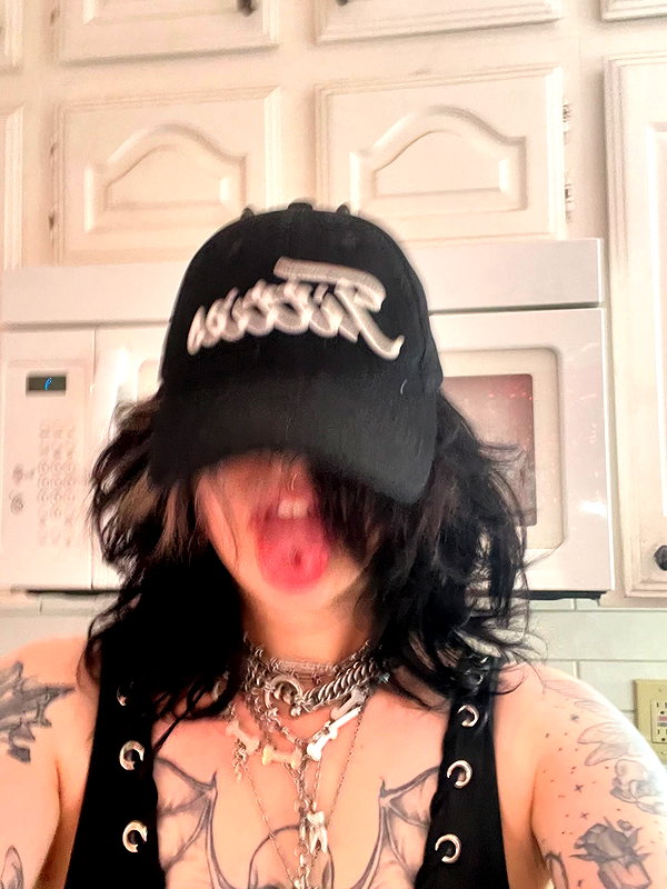 yeahimcaroline instagram image archive image