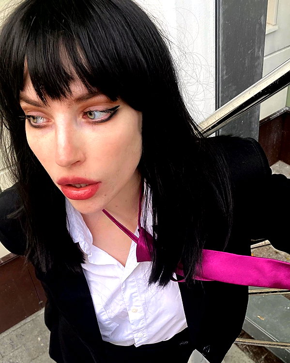 alien.hanna instagram image archive image