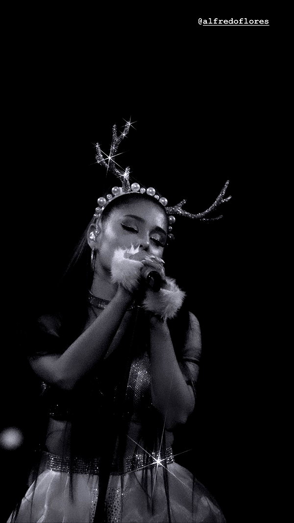 arianagrande instagram image archive image