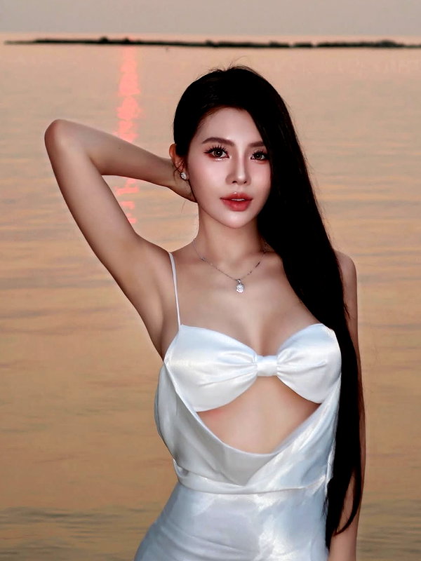 lyhythuedoxinh instagram image archive image
