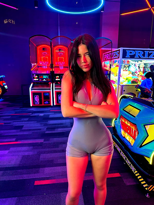 vanessa.rhd instagram image archive image