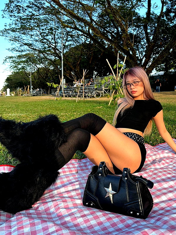 _nei.ko instagram image archive image