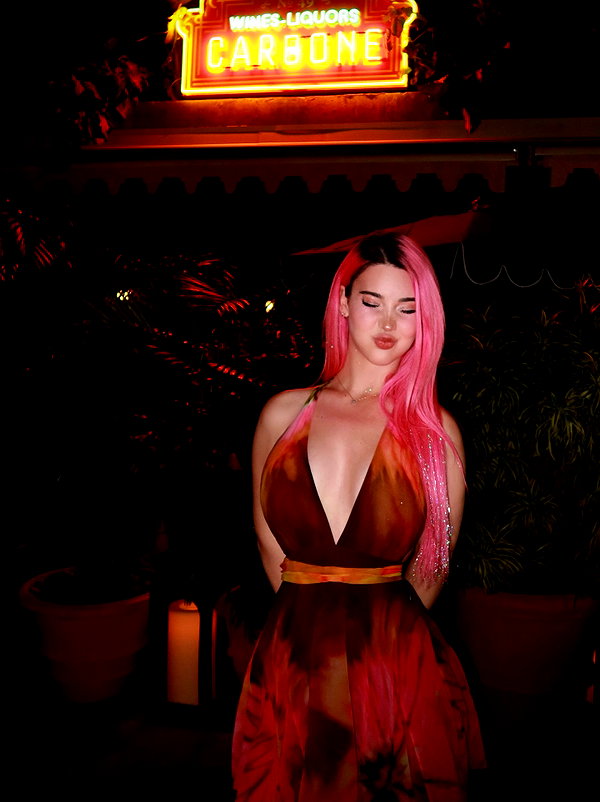 missy.y._ missy.y._ archive image
