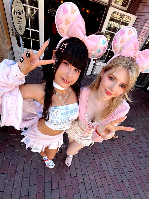 peachmilky_ instagram image archive image