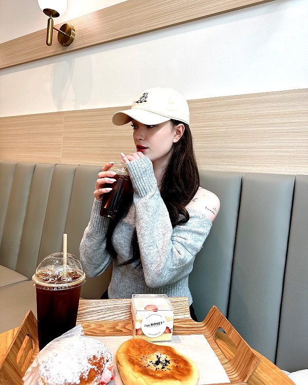 1uvgabi instagram image archive image