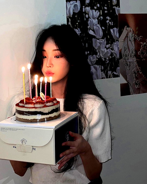 daxbin instagram image archive image