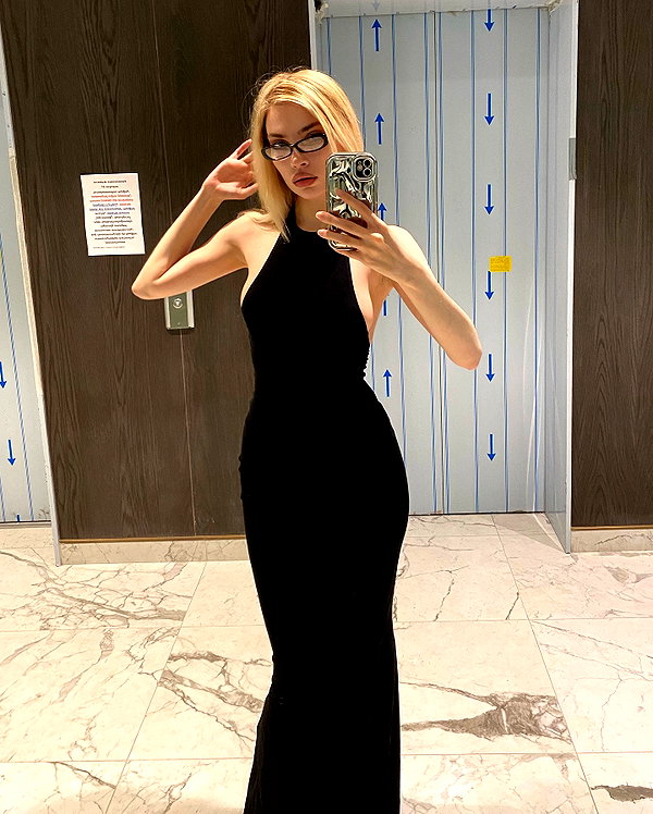 anya4everr instagram image archive image