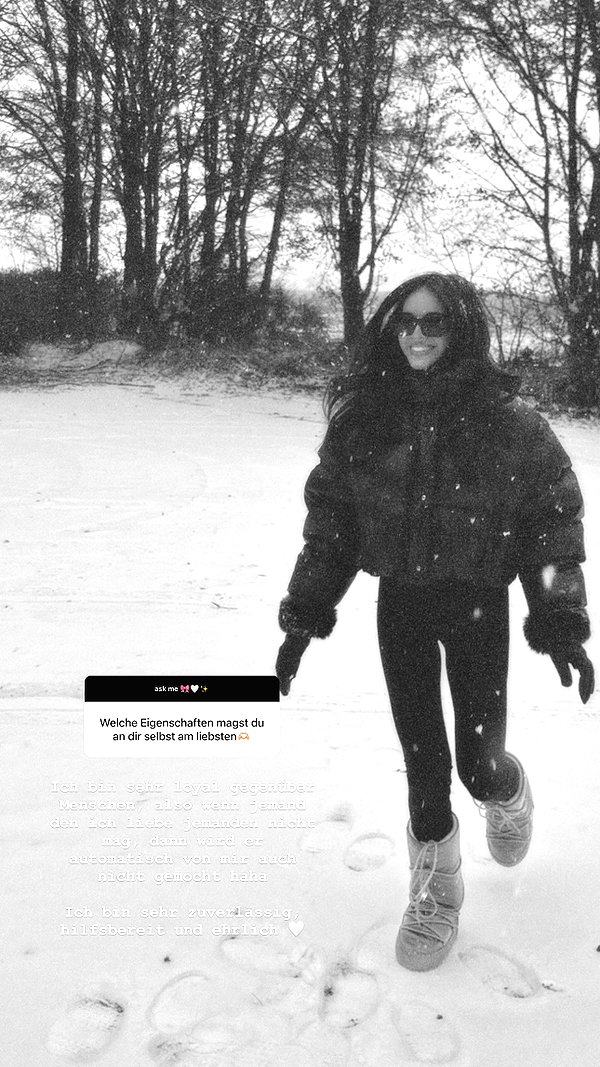 zoeliss instagram image archive image