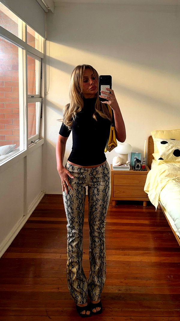 Archived image from @edenharper on Instagram