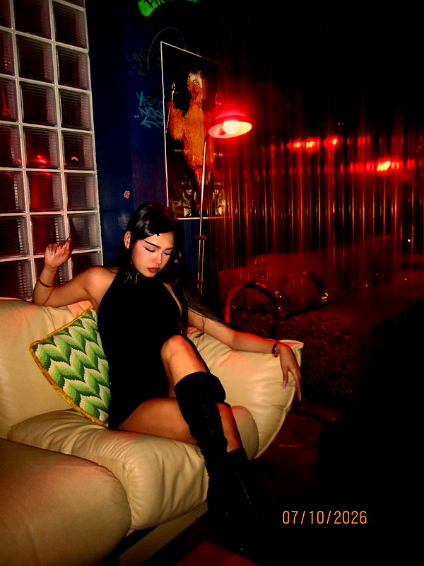 julia_ruelas instagram image archive image