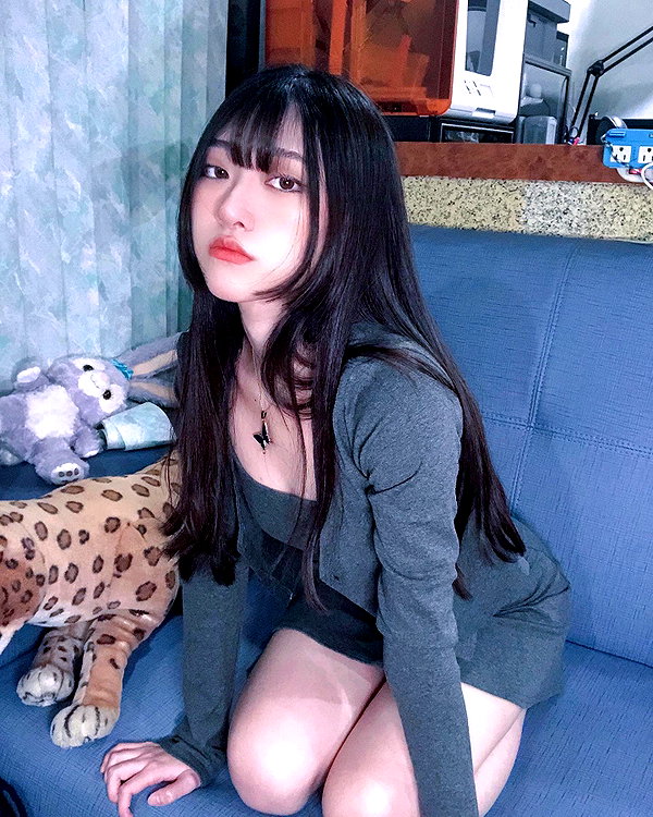 ge.more_x instagram image archive image