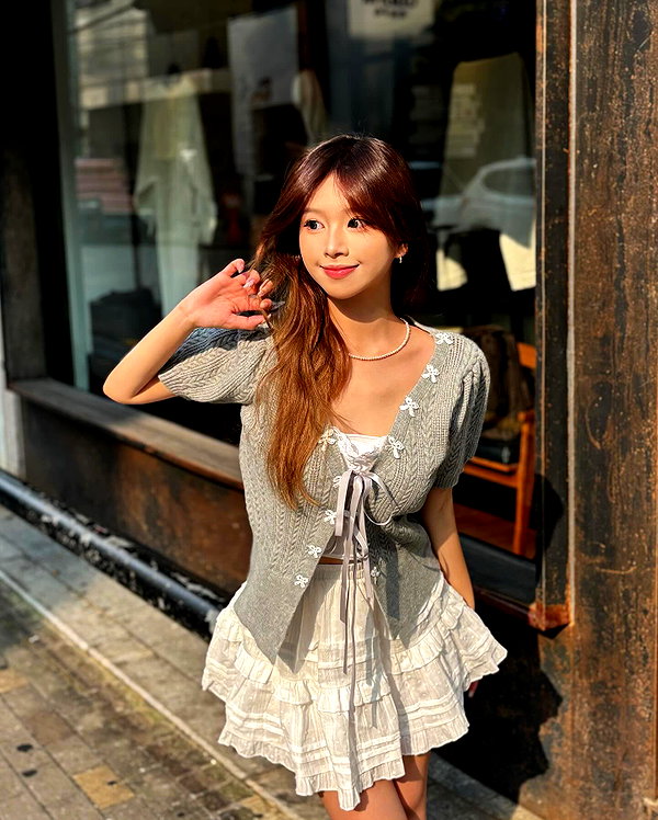 e.shao_417 instagram image archive image