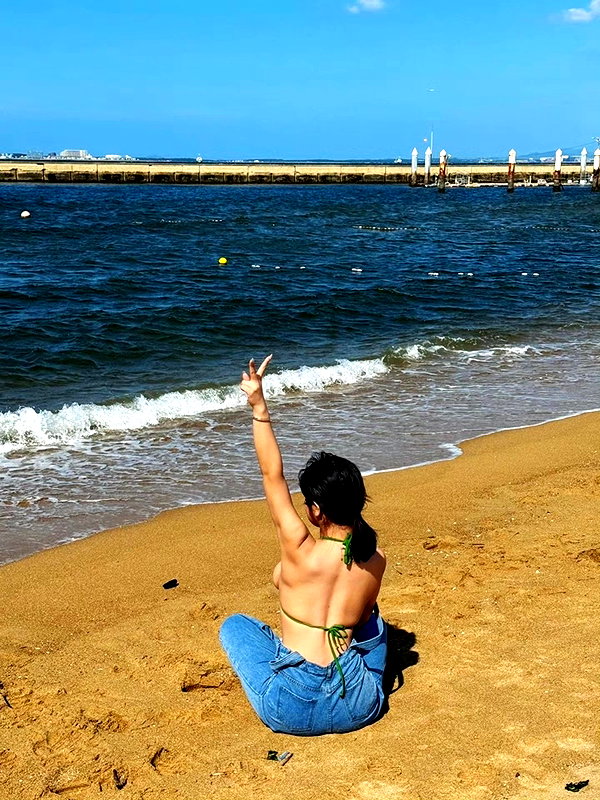 ro_bbin123 instagram image archive image