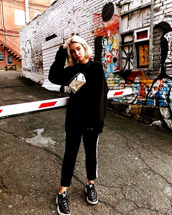 veroni22ka instagram image archive image