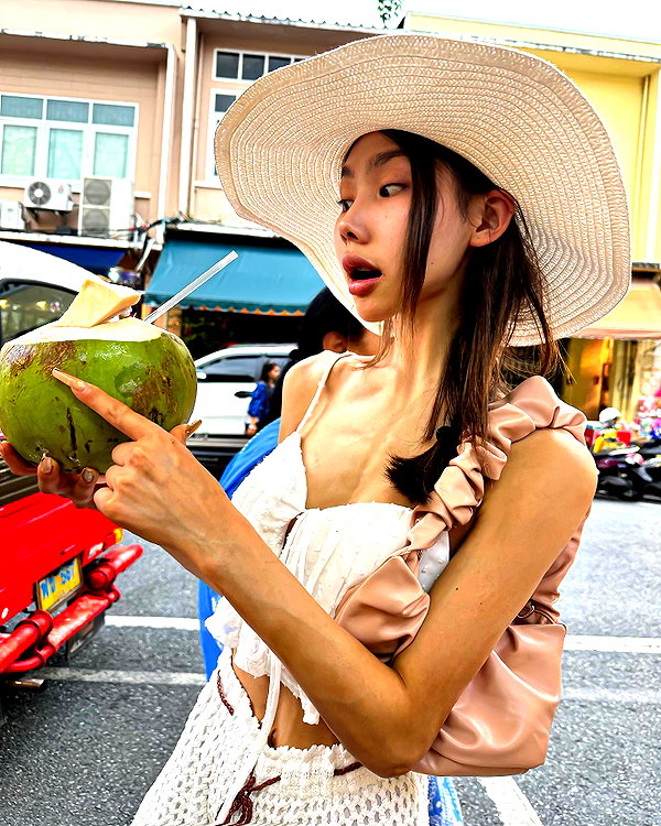 indra0102_ instagram image archive image