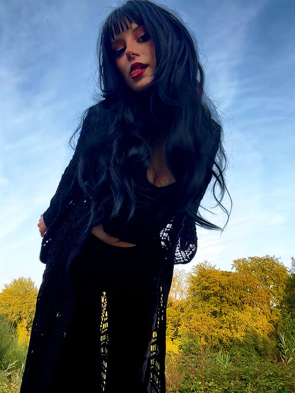 scarlett_ichor instagram image archive image