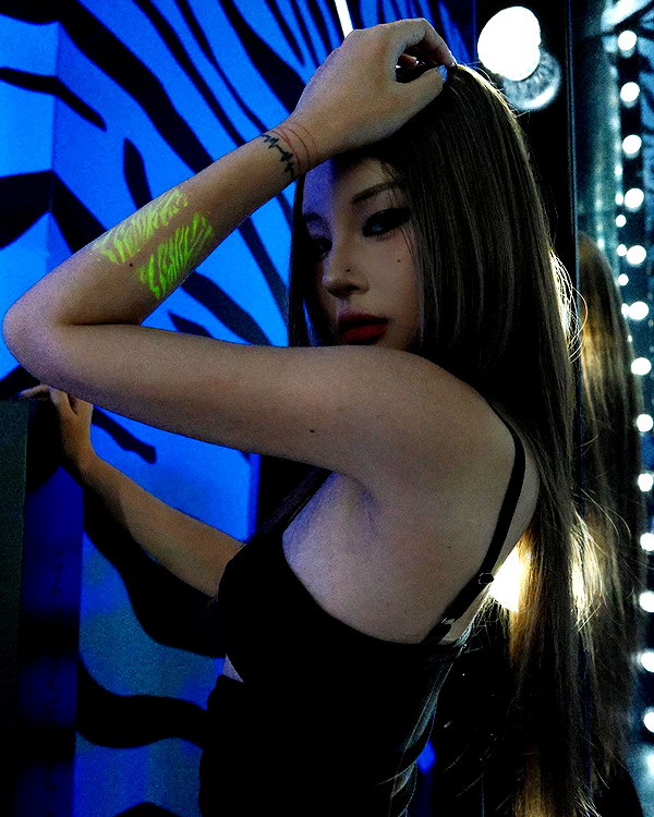ll.lu1s instagram image archive image