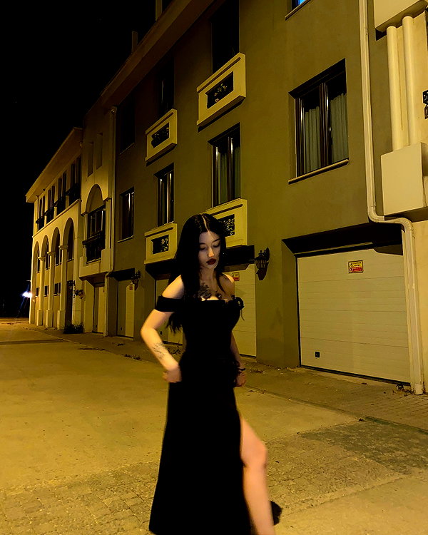 madamist_ instagram image archive image