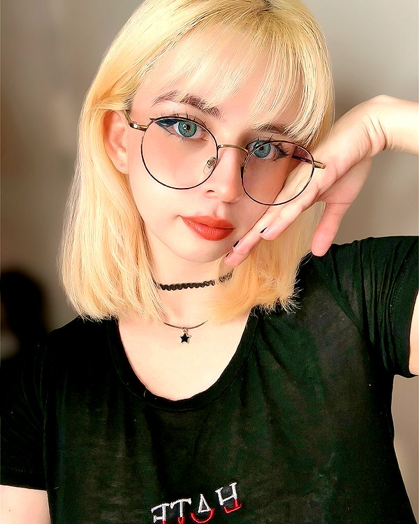 luly1980s instagram image archive image