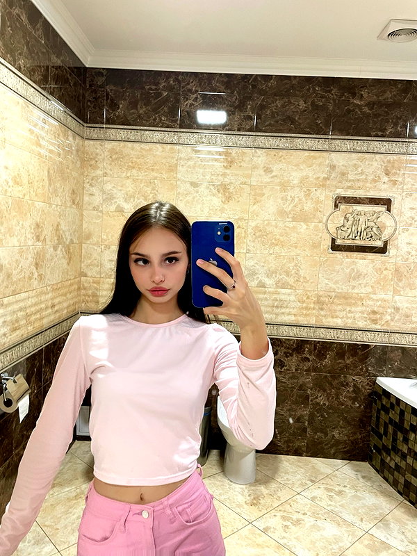 arti_0._.0 instagram image archive image