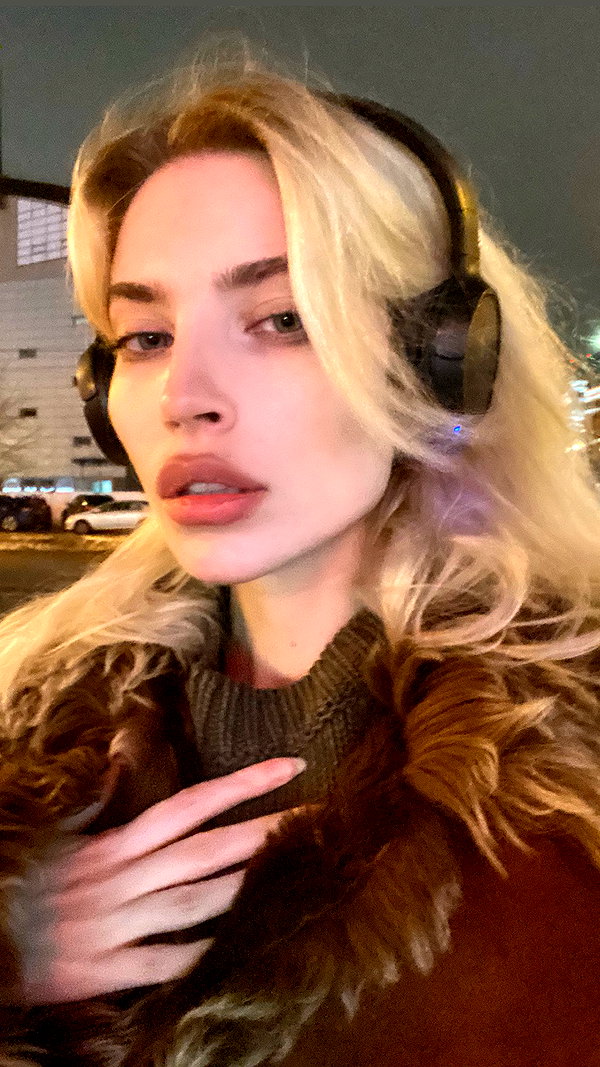 alien.hanna instagram image archive image