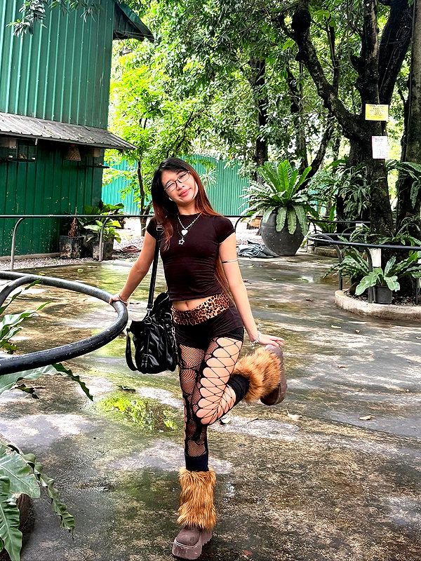 _nei.ko instagram image archive image