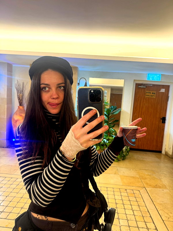 eva_romanovski instagram image archive image
