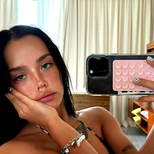 lyna_com2000 instagram image archive image