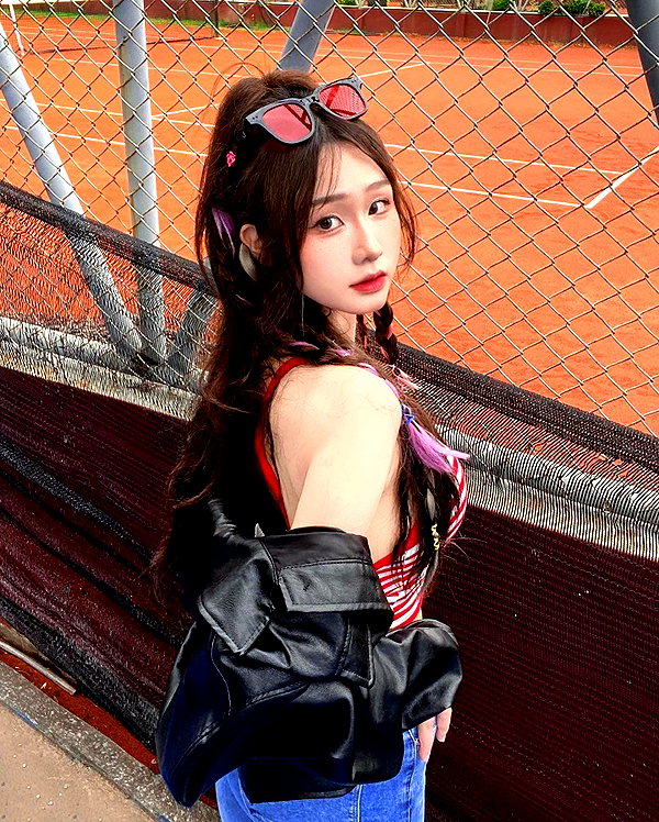 lai_931201 instagram image archive image