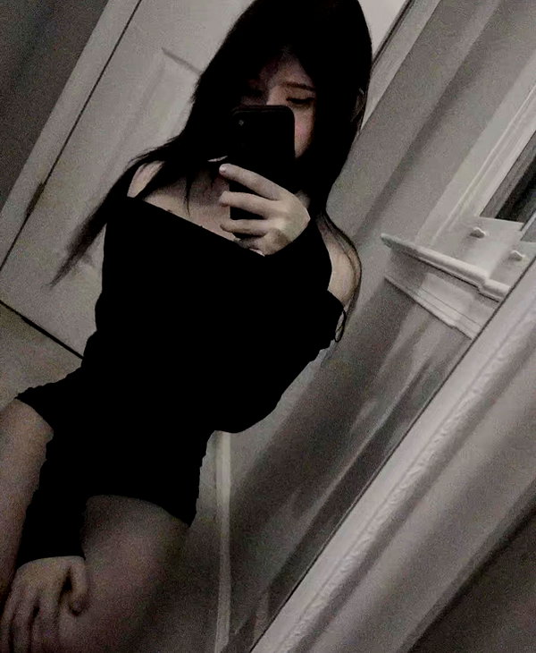 emeurie instagram image archive image