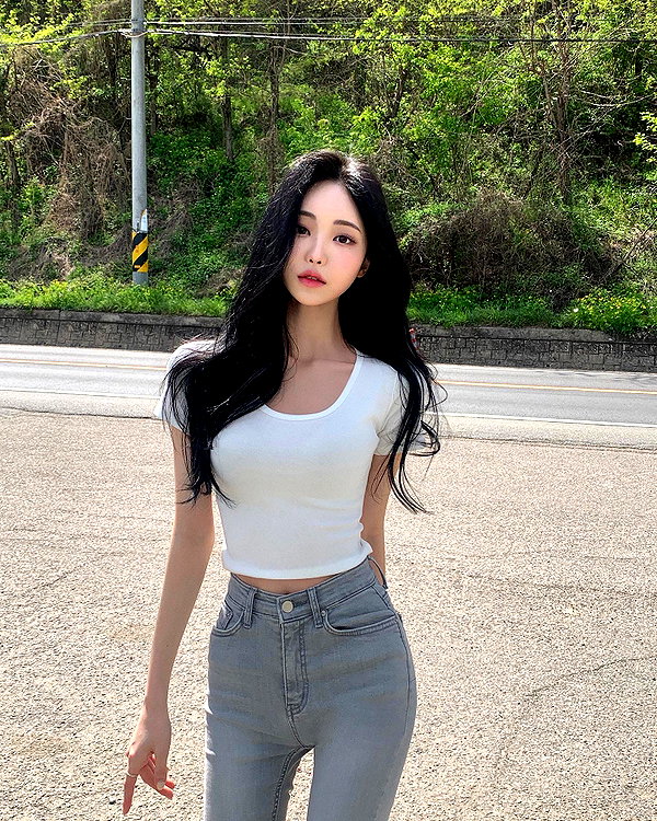 daxbin instagram image archive image