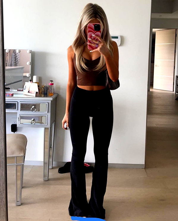 ellianawalmsley instagram image archive image
