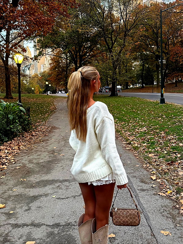 eve__sahar instagram image archive image