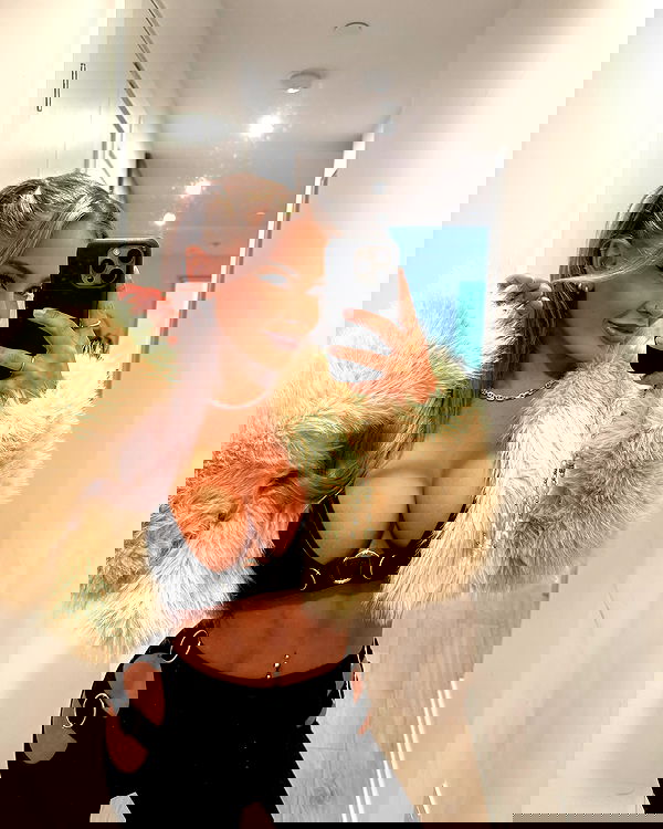 itshayleydavies itshayleydavies archive image