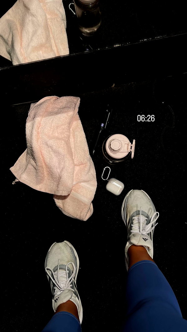 mishel_d_ instagram image archive image