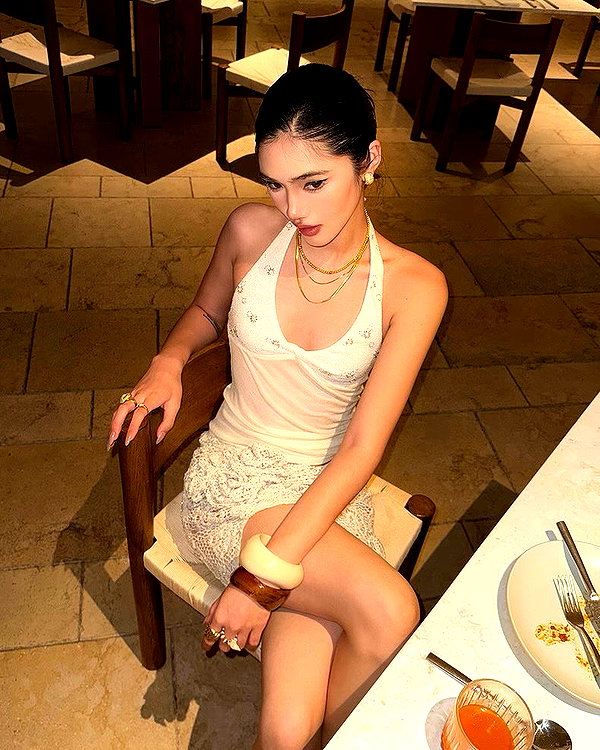fair_mua instagram image archive image