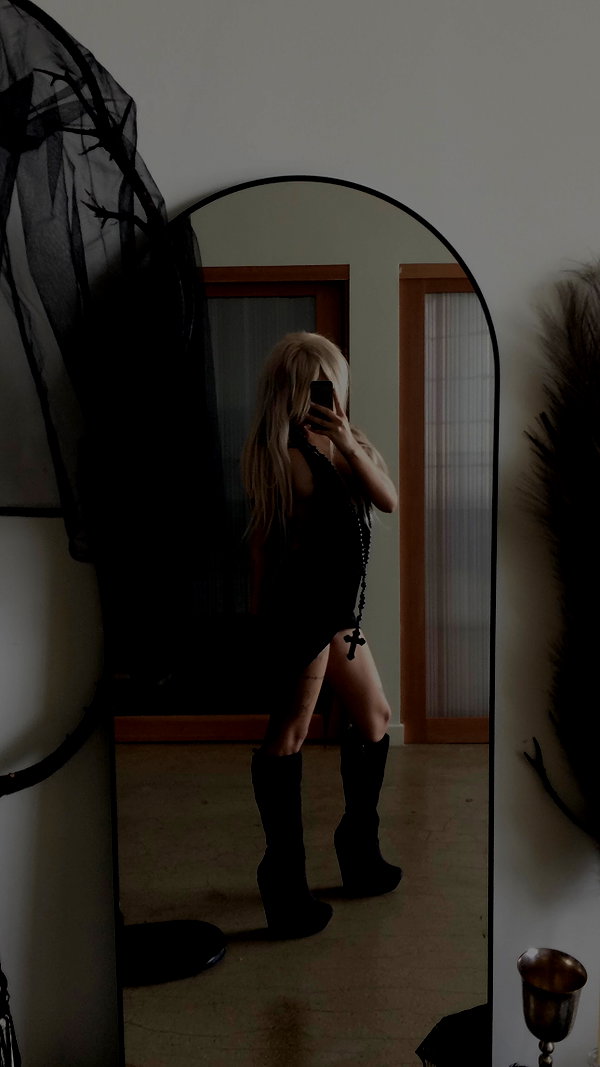 o.fukk instagram image archive image