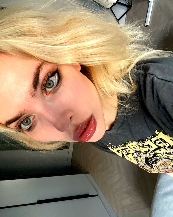 anya4everr instagram image archive image