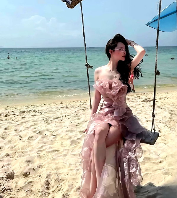 lyhythuedoxinh instagram image archive image