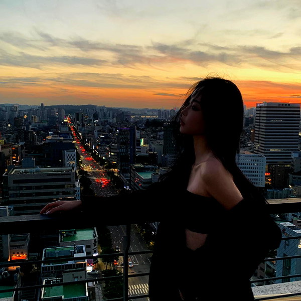 daxbin instagram image archive image