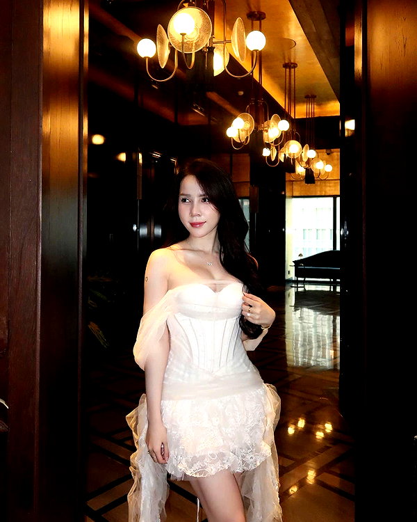lyhythuedoxinh instagram image archive image