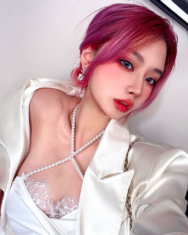 erokochiba instagram image archive image