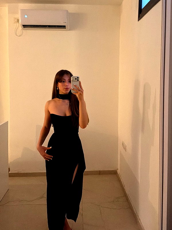 lia_ey99 instagram image archive image