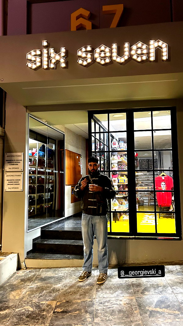 Archived image from @dante_yangpa on Instagram