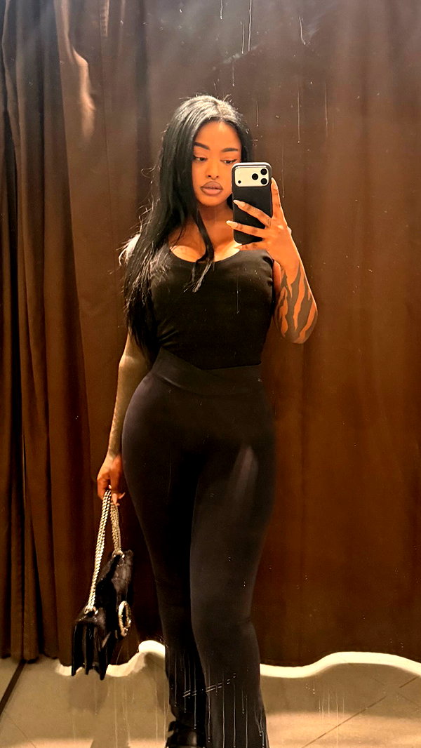 liiuuarr instagram image archive image