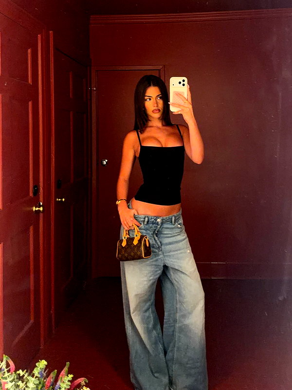 oliviaphillipps instagram image archive image