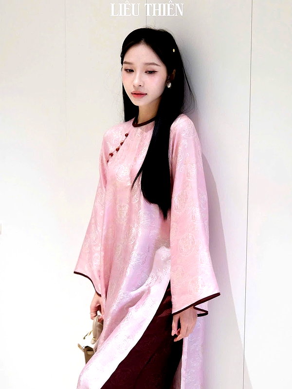 lyhythuedoxinh instagram image archive image